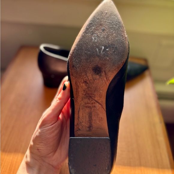 Vintage Via Spiga Block Heel Black Leather Pointed Toe Pumps - Picture 6 of 7